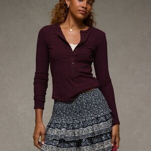 American Eagle Outfitters Women's Long Sleeve Purple Tee